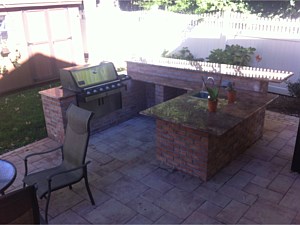 Nicolock Crab Orchard Holland 4x8 Custom BBQ Granite Top Sink Weber BBQ Built In Stone Ridge Patio Dual Level Bar